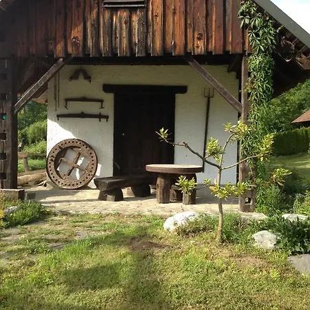 Gostisce Smuk Guest house Krize