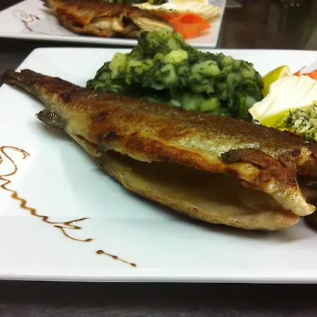 Gostisce Smuk Pensión 2*