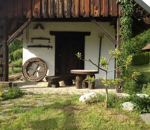 Gostisce Smuk 招待所 Križe